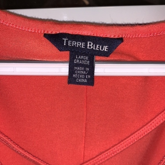 Long top - 4 for $20 - Picture 2 of 3